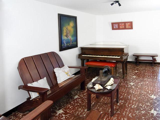 Habita Estudios Laureles Medellín Extérieur photo
